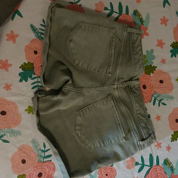 Shorts - Picture 2 of 2
